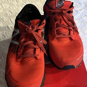 New Balance Men's Red Size 11 Training Entrainment Sneakers